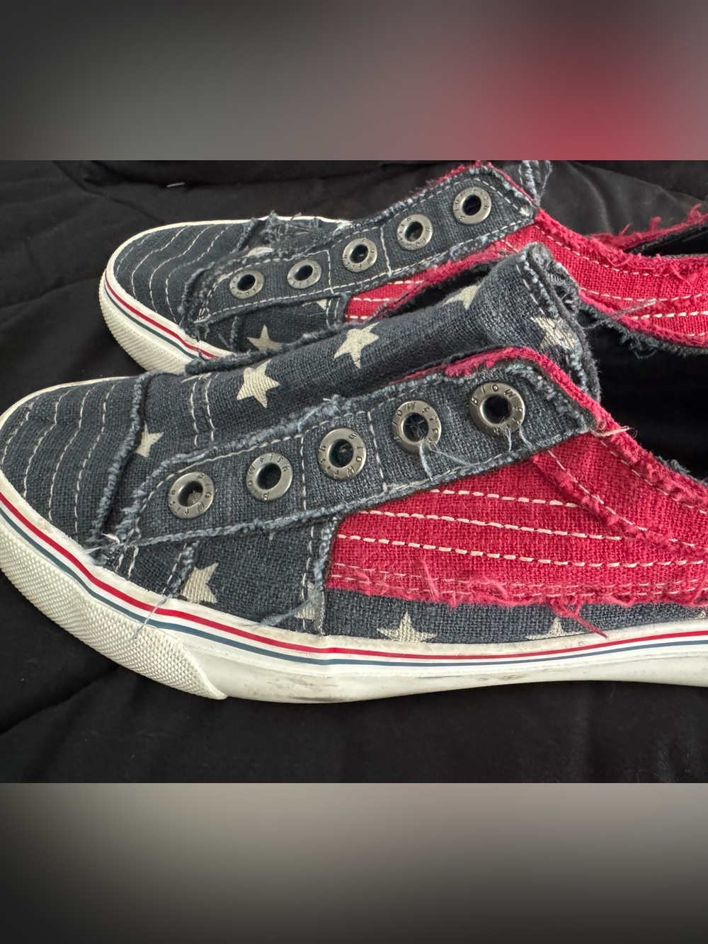 Women’s Star-Print Slip-On Canvas Sneakers in Red & Navy